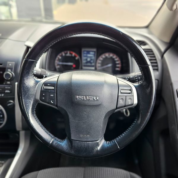 2015-Isuzu-KB-300-D-Teq-LX-Auto-Double-Cab image:14
