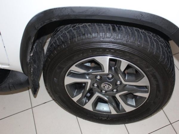 2025-Toyota-Fortuner-28-GD-6-RB-Auto image:2