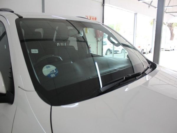 2025-Toyota-Fortuner-28-GD-6-RB-Auto image:5