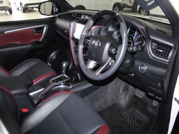 2025-Toyota-Fortuner-28-GD-6-RB-Auto image:8