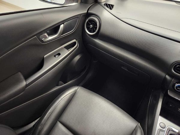 2023-Hyundai-Kona-20-Executive-IVT image:8