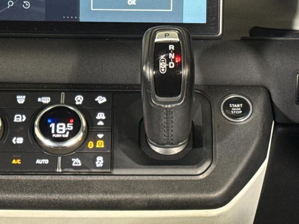 2021-Land-Rover-Defender-110-D240-First-Edition-177kW image:10