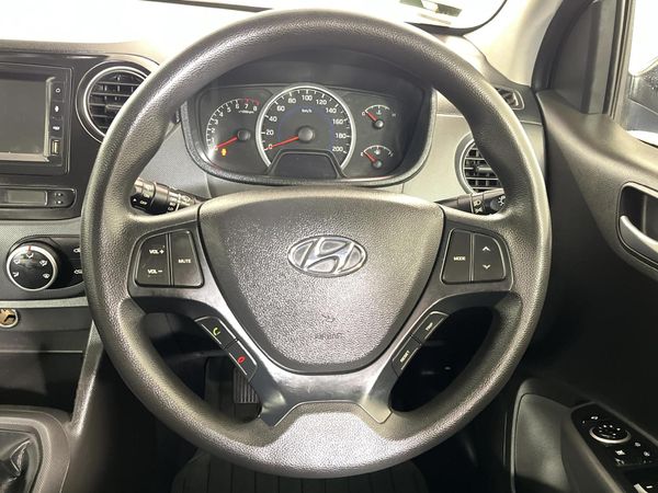 2020-Hyundai-Grand-i10-10-Fluid image:12