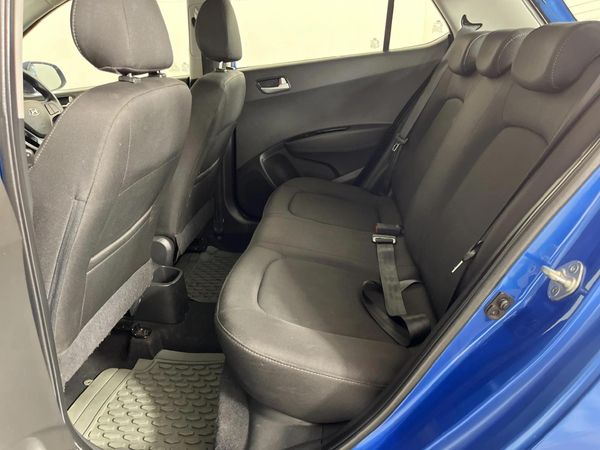 2020-Hyundai-Grand-i10-10-Fluid image:3