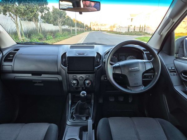 2015-Isuzu-KB-250-D-Teq-LE-Extended-Cab image:29