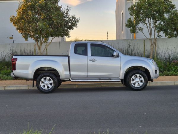 2015-Isuzu-KB-250-D-Teq-LE-Extended-Cab image:6