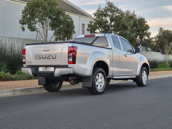2015-Isuzu-KB-250-D-Teq-LE-Extended-Cab image:8