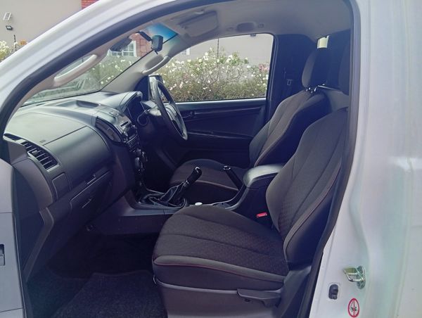 2017-Isuzu-KB-250-D-Teq-HO-LE-Single-Cab image:6