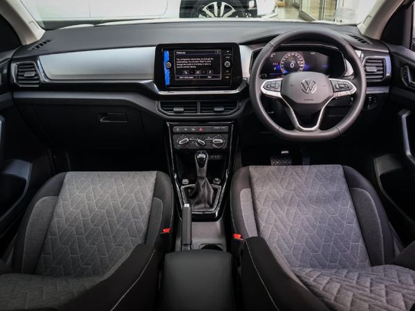 2026-Volkswagen-T-Cross-10-TSI-Life-Auto image:9