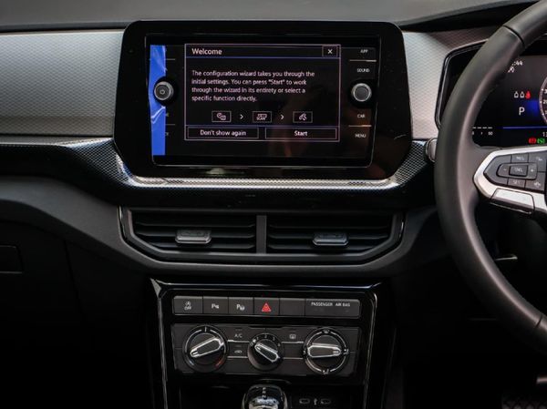2026-Volkswagen-T-Cross-10-TSI-Life-Auto image:4