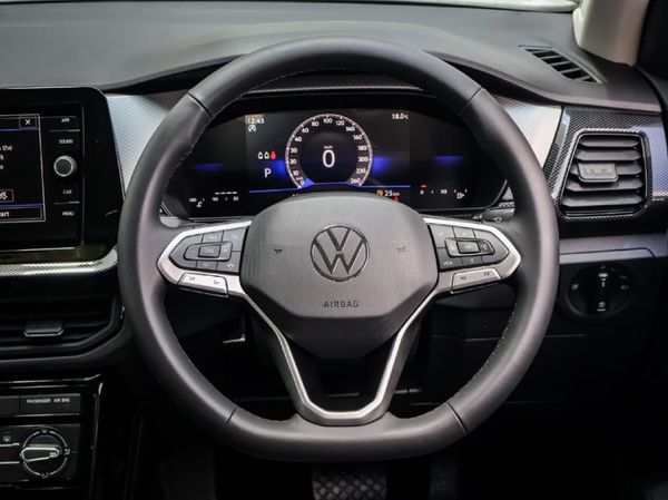2026-Volkswagen-T-Cross-10-TSI-Life-Auto image:6