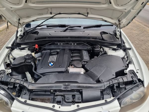 2011-BMW-1-Series-125i-Coupe-M-Sport-Auto image:13