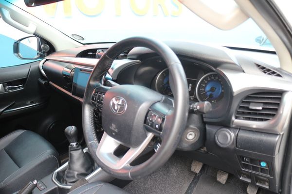 2016-Toyota-Hilux-28-GD-6-Raised-Body-Raider-Extended-Cab image:11