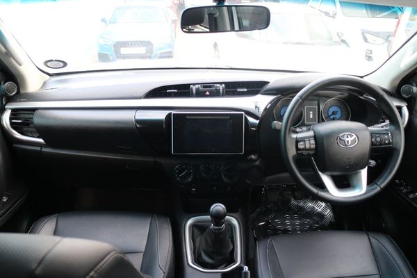2016-Toyota-Hilux-28-GD-6-Raised-Body-Raider-Extended-Cab image:14