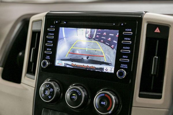 2023-Toyota-Quantum-28-GL-11-seat image:14