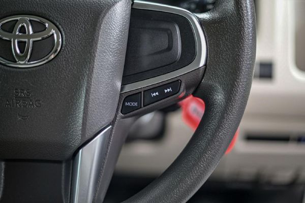 2023-Toyota-Quantum-28-GL-11-seat image:26