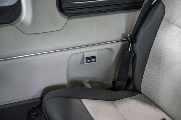 2023-Toyota-Quantum-28-GL-11-seat image:28
