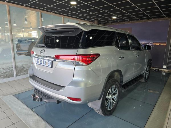 2020-Toyota-Fortuner-28-GD-6-Epic-Auto image:4