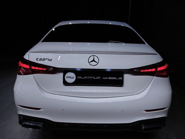 2023-Mercedes-Benz-C-Class-C-220-Bluetec-AMG-Line-Auto image:5