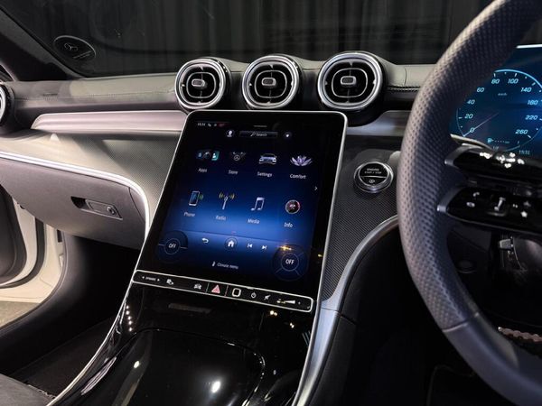 2023-Mercedes-Benz-C-Class-C-220-Bluetec-AMG-Line-Auto image:8