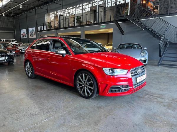 2014-Audi-S3-Sportback-quattro-Auto image:6
