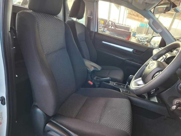 2021-Toyota-Hilux-24-GD-6-Raised-Body-Raider-Auto-Extended-Cab image:16