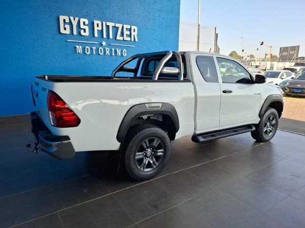 2021-Toyota-Hilux-24-GD-6-Raised-Body-Raider-Auto-Extended-Cab image:4