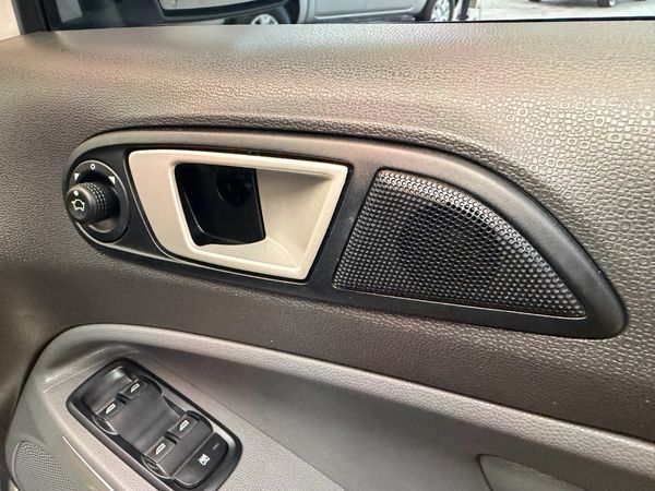 2018-Ford-EcoSport-10-EcoBoost-Titanium image:11