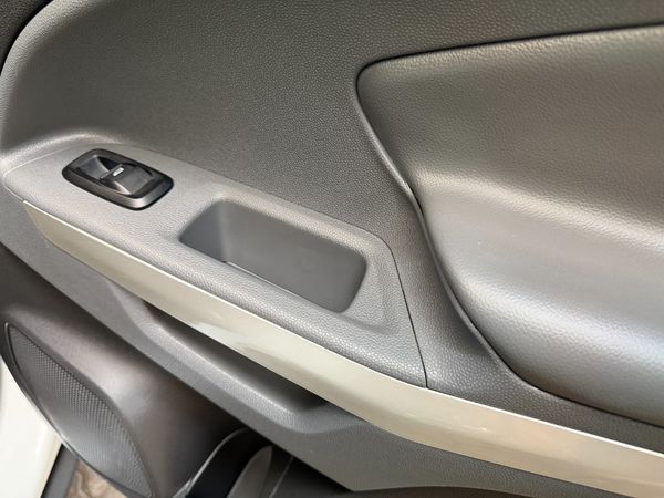2018-Ford-EcoSport-10-EcoBoost-Titanium image:25