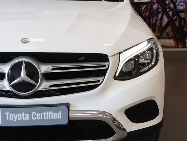 2016-Mercedes-Benz-GLC-220d image:4