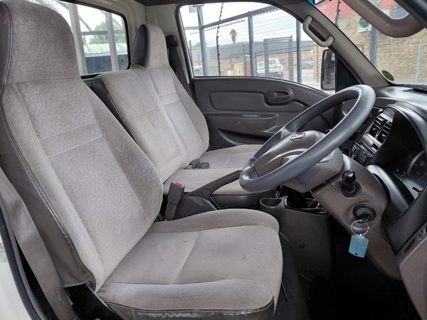 2007-Hyundai-H100-Bakkie-26i-D-Dropside image:16