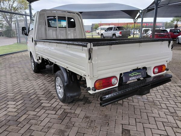 2007-Hyundai-H100-Bakkie-26i-D-Dropside image:4