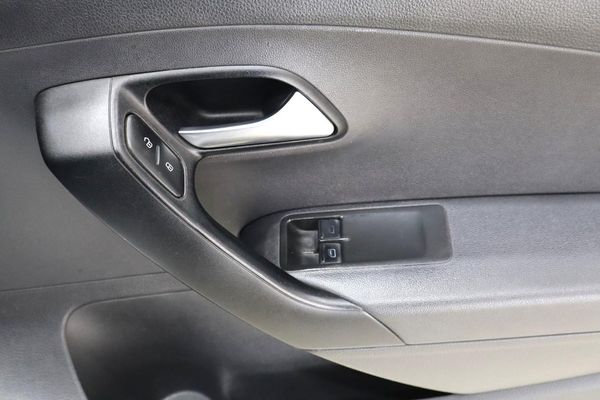 2023-Volkswagen-Polo-Vivo-14-Trendline-5-dr image:14