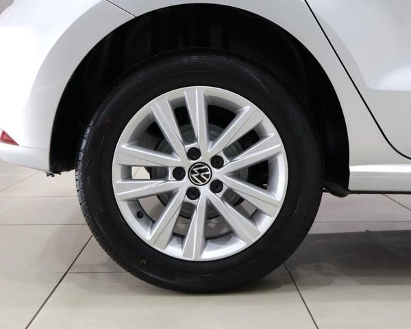 2023-Volkswagen-Polo-Vivo-14-Trendline-5-dr image:6