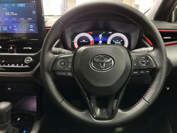 2025-Toyota-Corolla-Cross-18-GR-S image:13