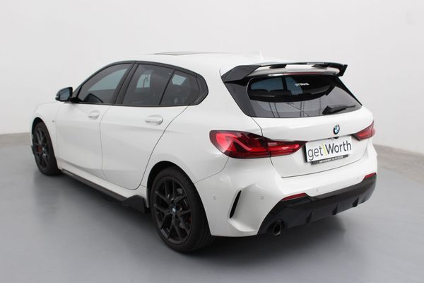 2022-BMW-1-Series-118i-Mzansi-Edition-Auto image:7