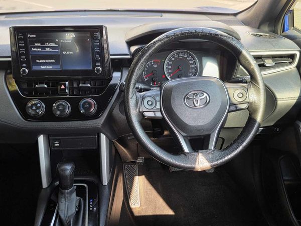 2023-Toyota-Corolla-Cross-18-XI image:11