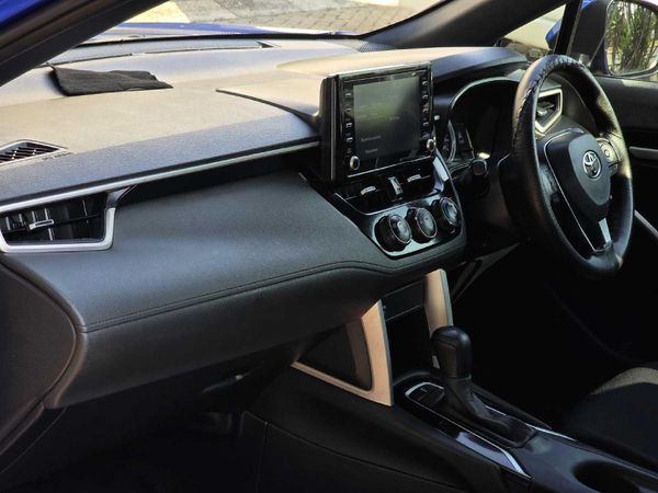 2023-Toyota-Corolla-Cross-18-XI image:3