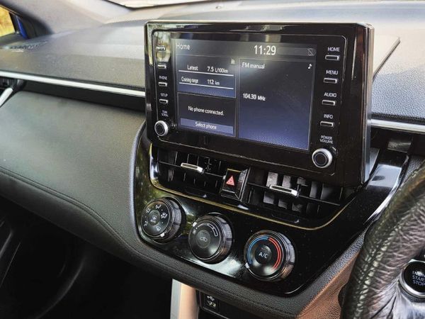 2023-Toyota-Corolla-Cross-18-XI image:7