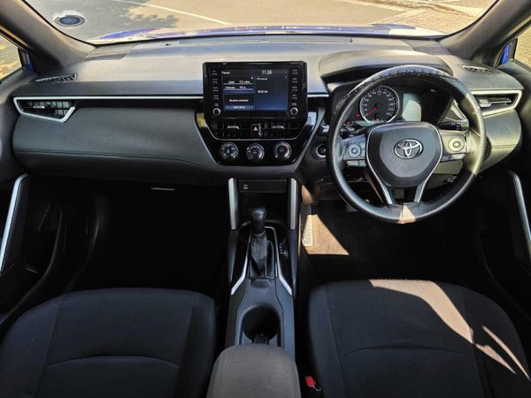 2023-Toyota-Corolla-Cross-18-XI image:8