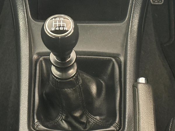2016-Subaru-XV-20 image:10