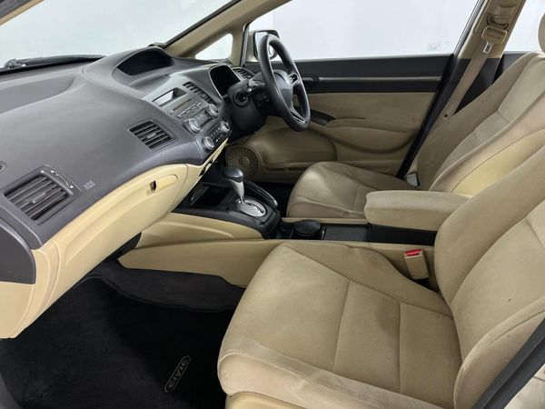 2007-Honda-Civic-18-EXi-Sedan-Auto image:8