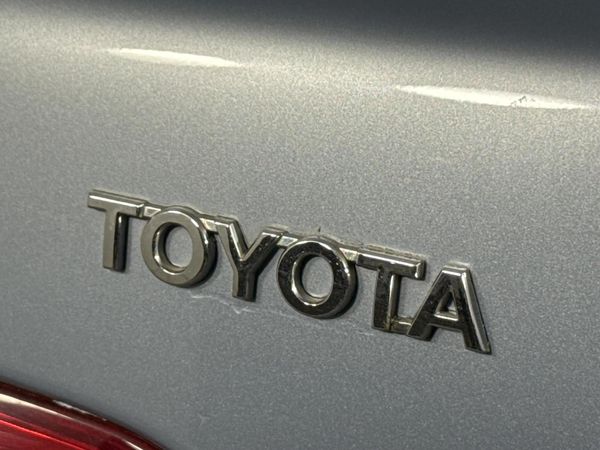 2010-Toyota-Corolla-13-Impact image:8