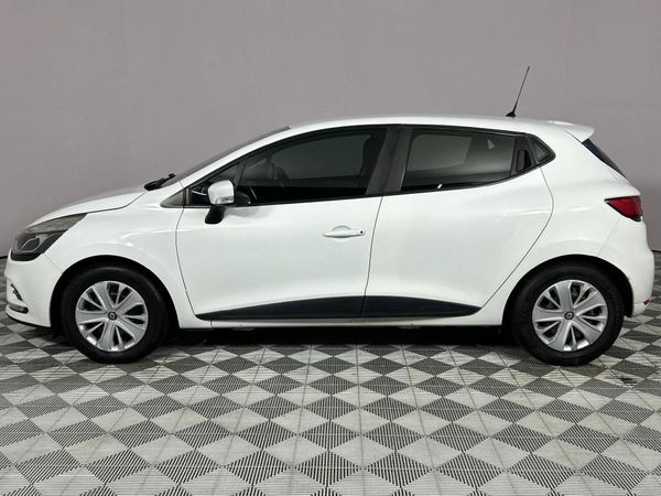 2017-Renault-Clio-IV-900T-Authentique-5-dr-66kW image:18