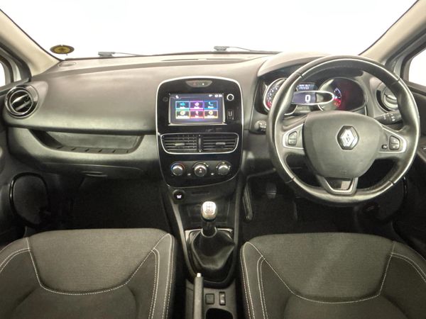 2017-Renault-Clio-IV-900T-Authentique-5-dr-66kW image:1