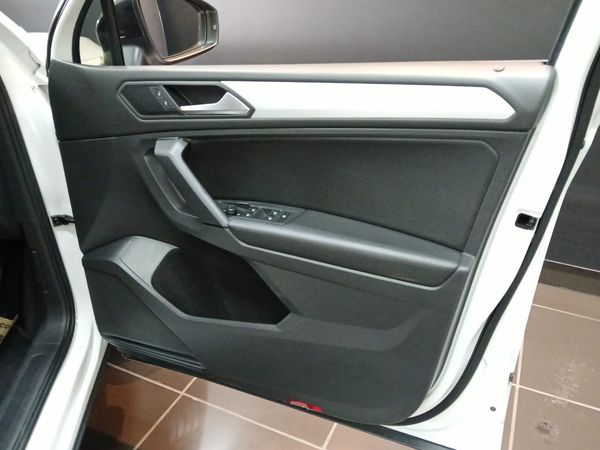 2020-Volkswagen-Tiguan-Allspace-14-TSI-Trendline-Auto-110kW image:9