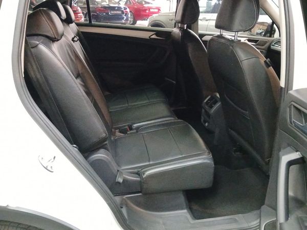 2020-Volkswagen-Tiguan-Allspace-14-TSI-Trendline-Auto-110kW image:17
