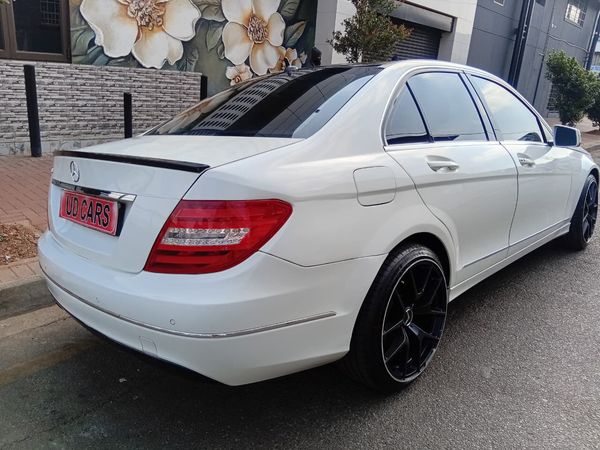 2012-Mercedes-Benz-C-Class-C-180-BE-Estate-Avantgarde-Auto image:4