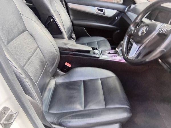 2012-Mercedes-Benz-C-Class-C-180-BE-Estate-Avantgarde-Auto image:6