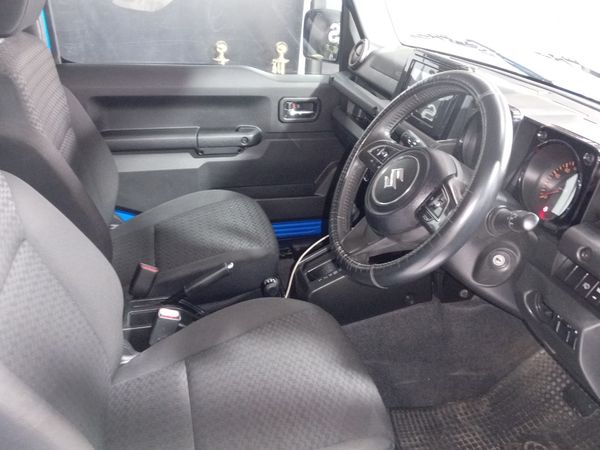 2023-Suzuki-Jimny-15-GL-Auto image:10